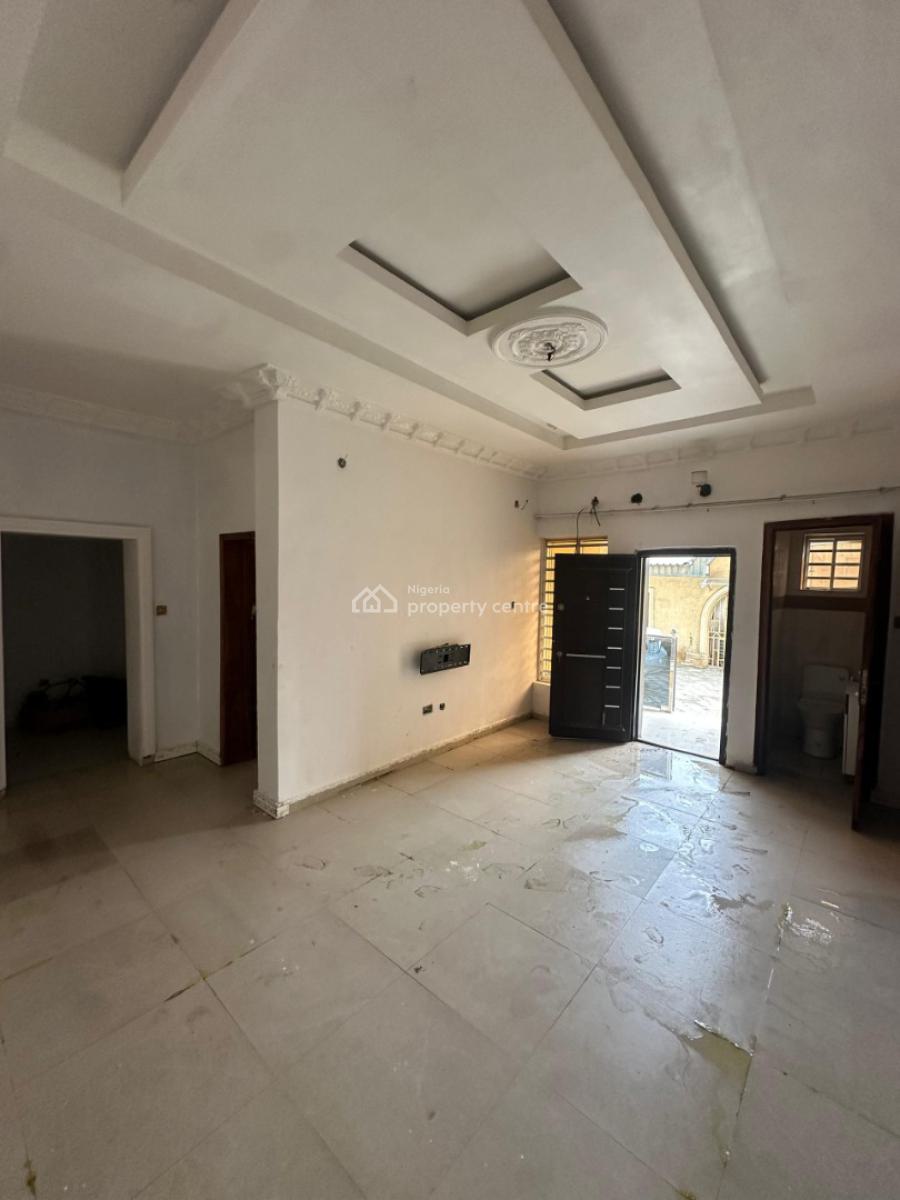 Sharp 2 Bedroom Upstairs, Ologolo, Lekki, Lagos, Flat / Apartment for Rent