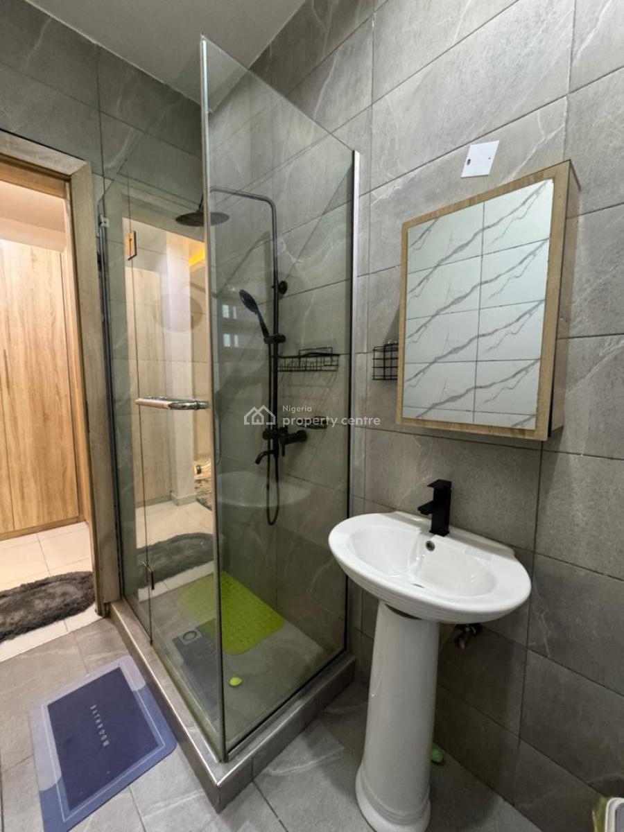 Luxury 2 Bedroom Apartment with Balcony and Pool, Ikate, Lekki, Lagos, Flat / Apartment Short Let