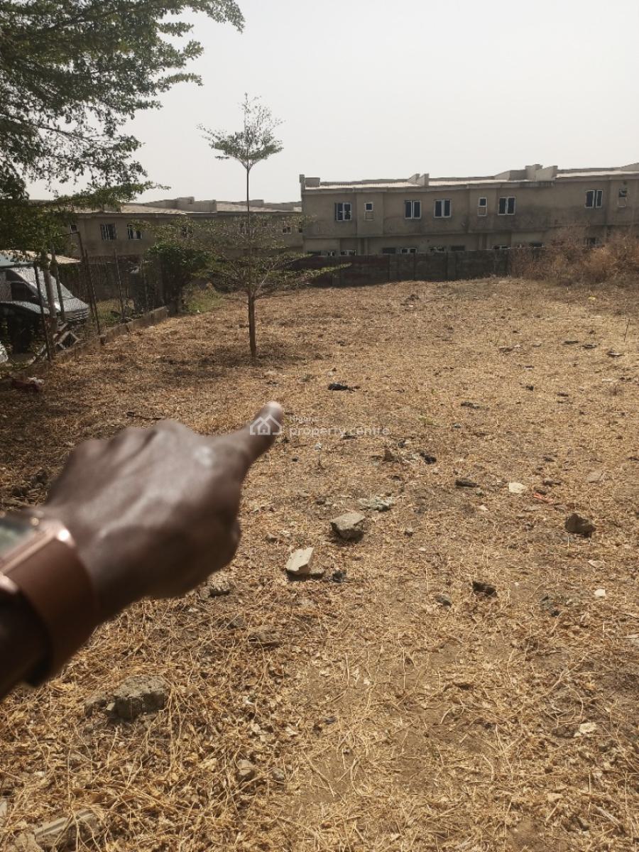 300sqms Duplex Plot, Close to The Express Road, Kukwaba, Abuja, Detached Duplex for Sale