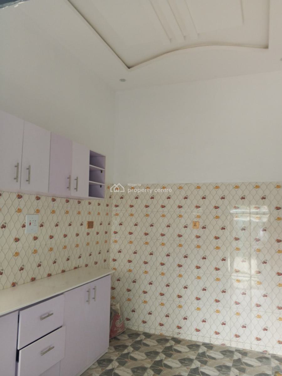 3 Bedroom Bungalow with 2 No Self Contain Bq on 450sqm Land, Bungalow Jakande Estate, Oke Afa, Isolo, Lagos, Detached Bungalow for Rent