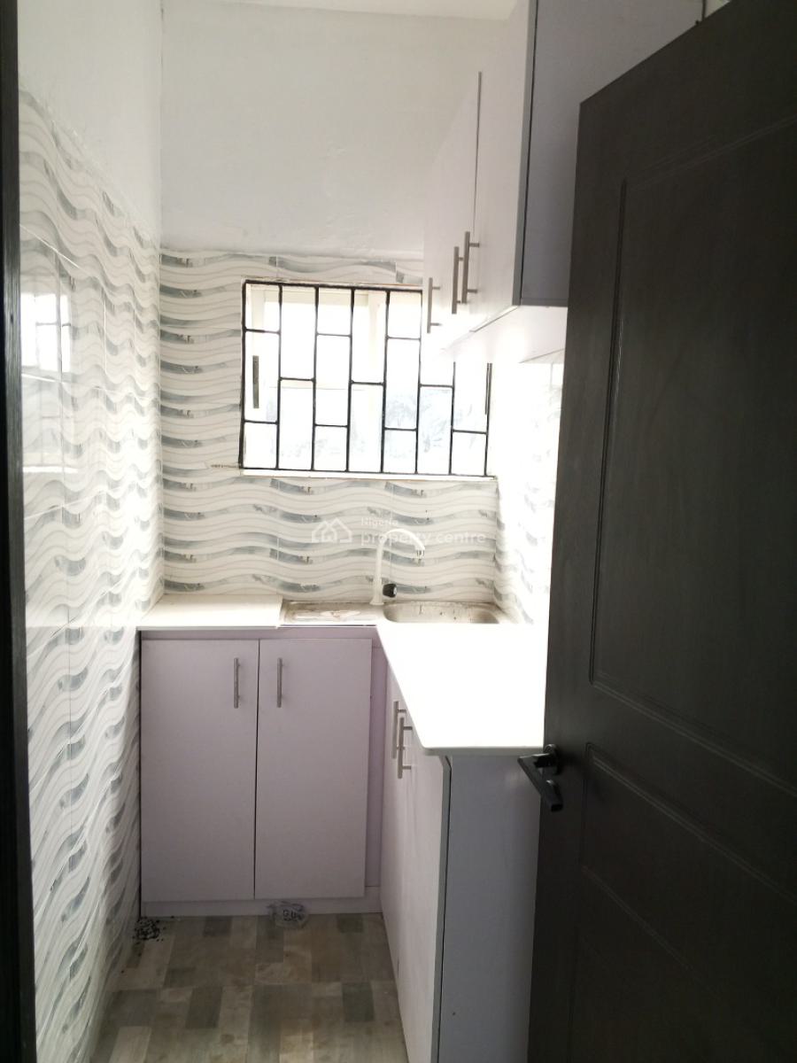 3 Bedroom Bungalow with 2 No Self Contain Bq on 450sqm Land, Bungalow Jakande Estate, Oke Afa, Isolo, Lagos, Detached Bungalow for Rent