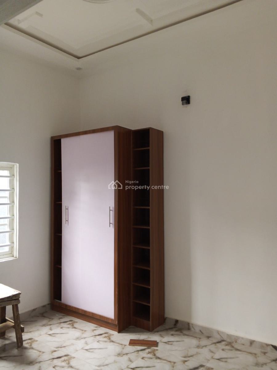 3 Bedroom Bungalow with 2 No Self Contain Bq on 450sqm Land, Bungalow Jakande Estate, Oke Afa, Isolo, Lagos, Detached Bungalow for Rent