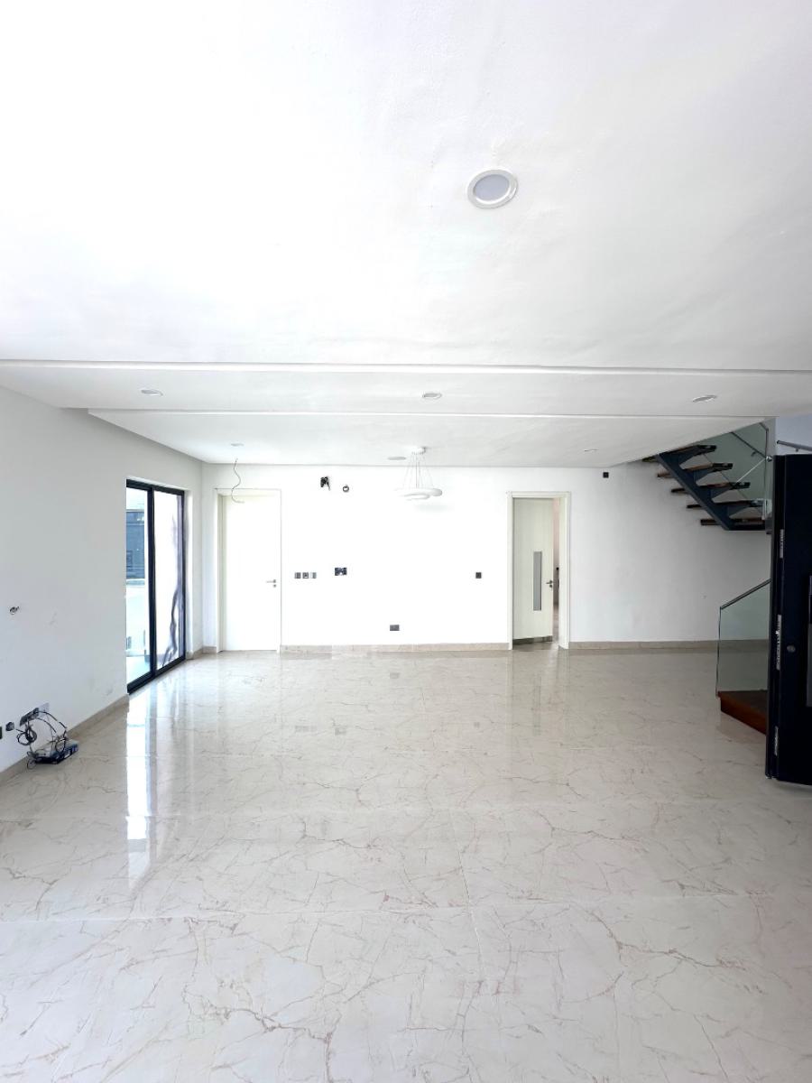 4 Bedroom Maisonette Duplex with Bq, Off Admiralty Way, Lekki Phase 1, Lekki, Lagos, House for Sale