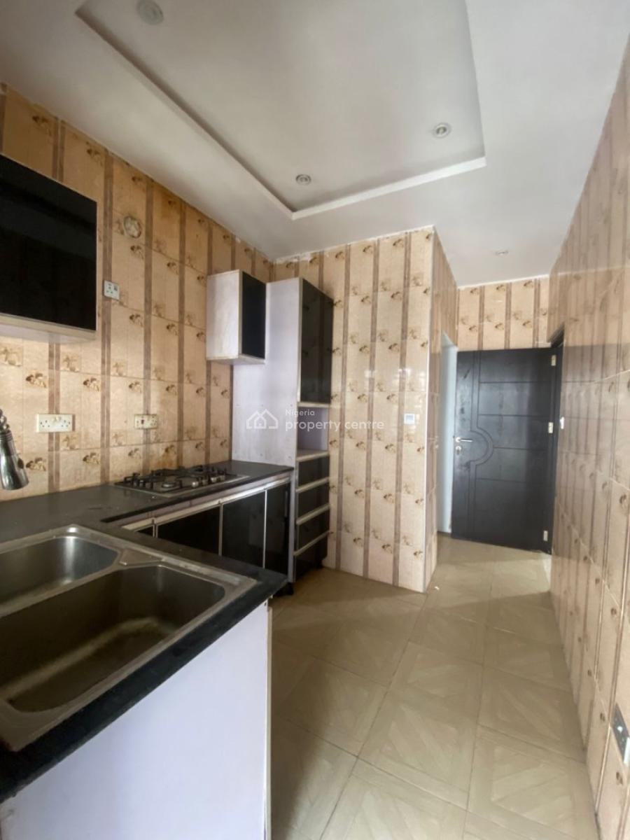 Luxury Built 3 Bedroom Apartment in a Secured Estate, Blenco, Sangotedo, Ajah, Lagos, Flat / Apartment for Rent