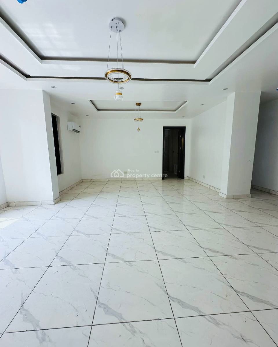 Luxury Newly Built 2 Bedroom Service Apartment in a Gated Estate, Lekki Phase 1, Lekki, Lagos, Flat / Apartment for Sale