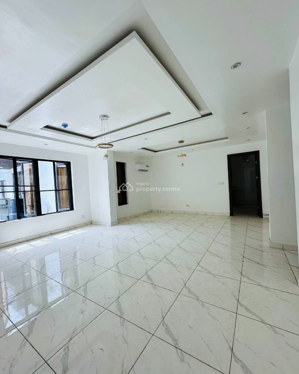 Luxury Newly Built 2 Bedroom Service Apartment in a Gated Estate, Lekki Phase 1, Lekki, Lagos, Flat / Apartment for Sale