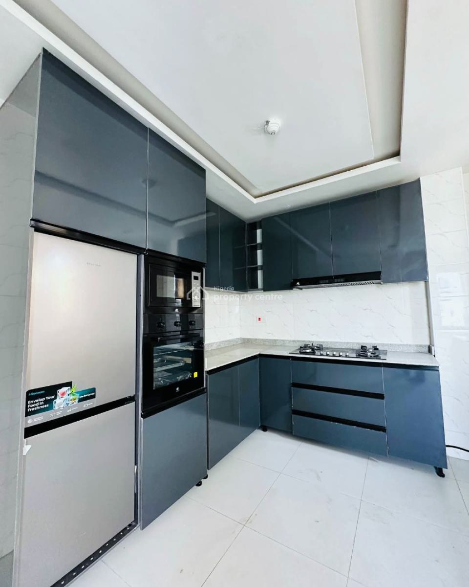 Luxury Newly Built 2 Bedroom Service Apartment in a Gated Estate, Lekki Phase 1, Lekki, Lagos, Flat / Apartment for Sale