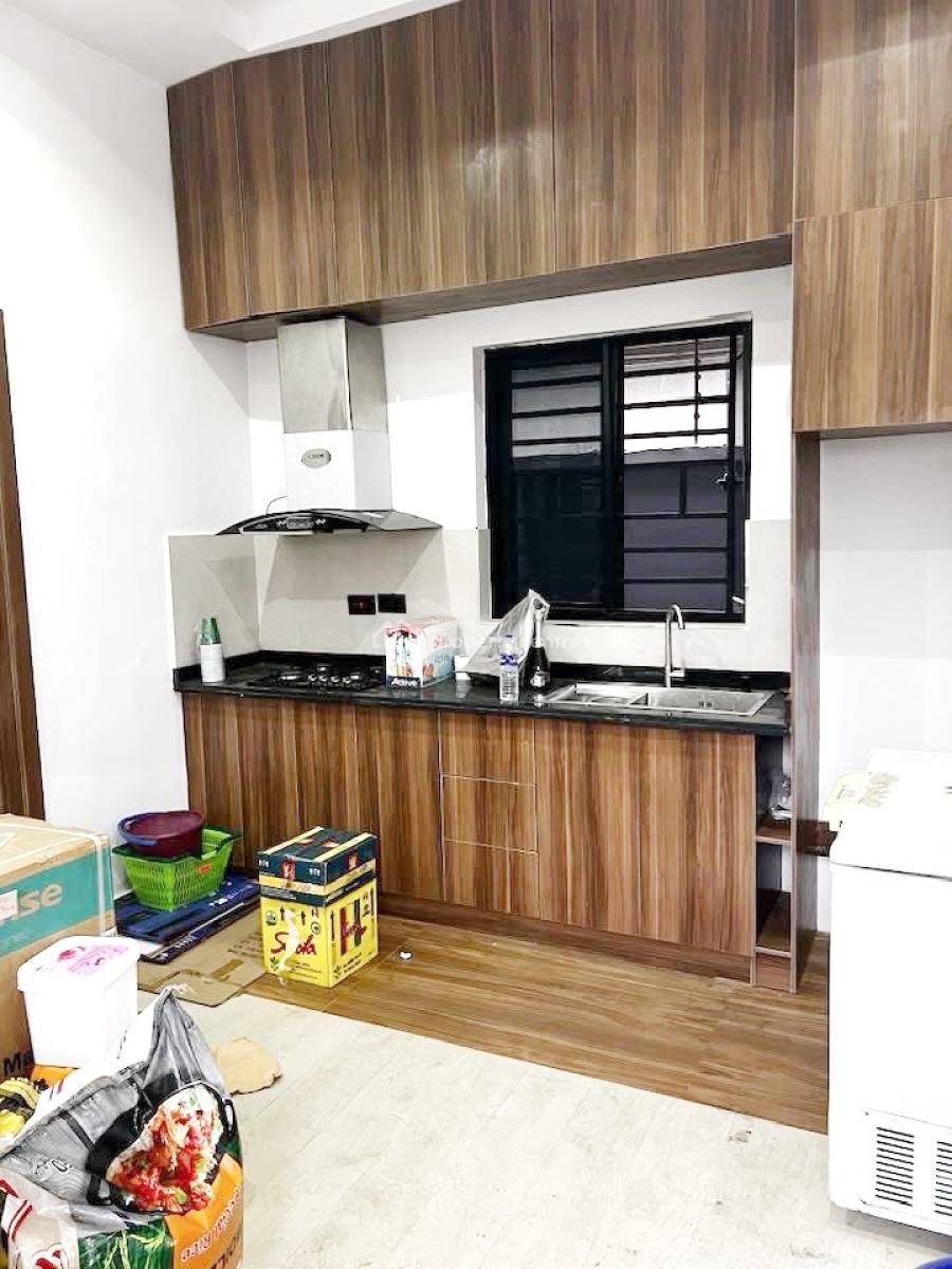 a Well Maintained Spacious Mini Flat, Gra Phase 1, Magodo, Lagos, Mini Flat (room and Parlour) for Rent