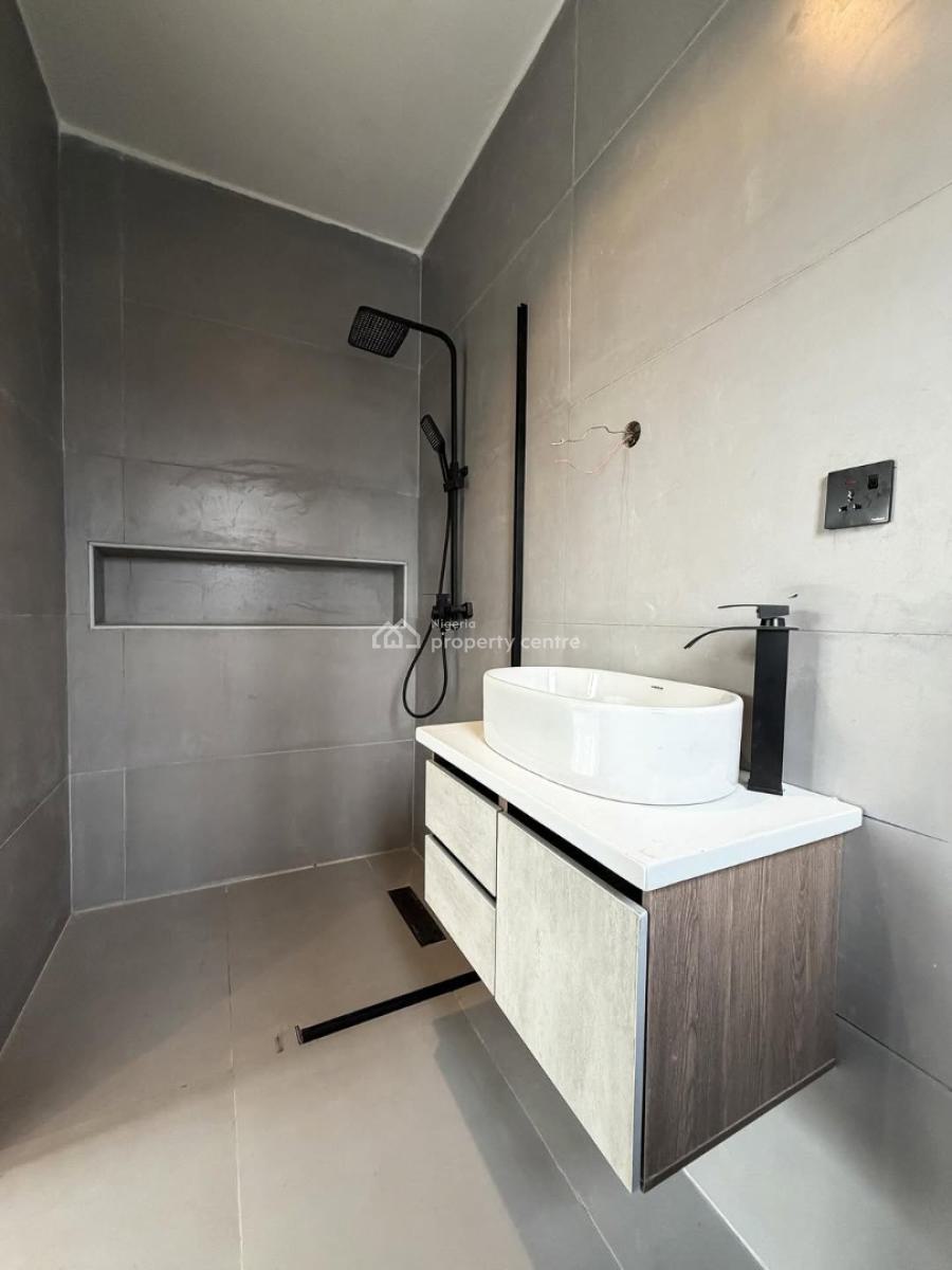 Luxury 3 Bedroom Apartment, Lekki Phase 1, Lekki, Lagos, Block of Flats for Sale