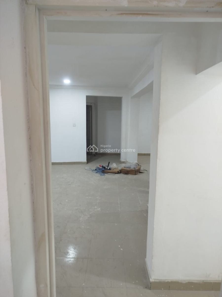 Luxury 3 Bedroom Spacious Apartment,self Con Bq, on 1st & Ground Floor, Utako, Abuja, Flat / Apartment for Rent