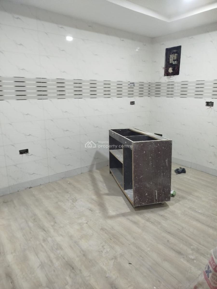 Luxury 3 Bedroom Spacious Apartment,self Con Bq, on 1st & Ground Floor, Utako, Abuja, Flat / Apartment for Rent