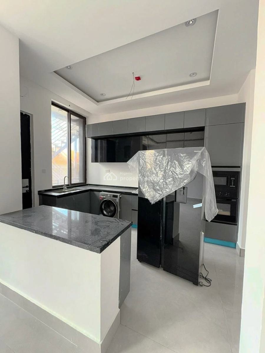 Premium 3 Bedroom Apartment, Lekki Phase 1, Lekki, Lagos, Block of Flats for Sale