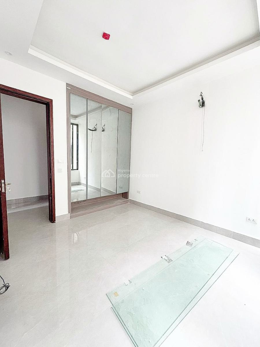 Premium 3 Bedroom Apartment, Lekki Phase 1, Lekki, Lagos, Block of Flats for Sale