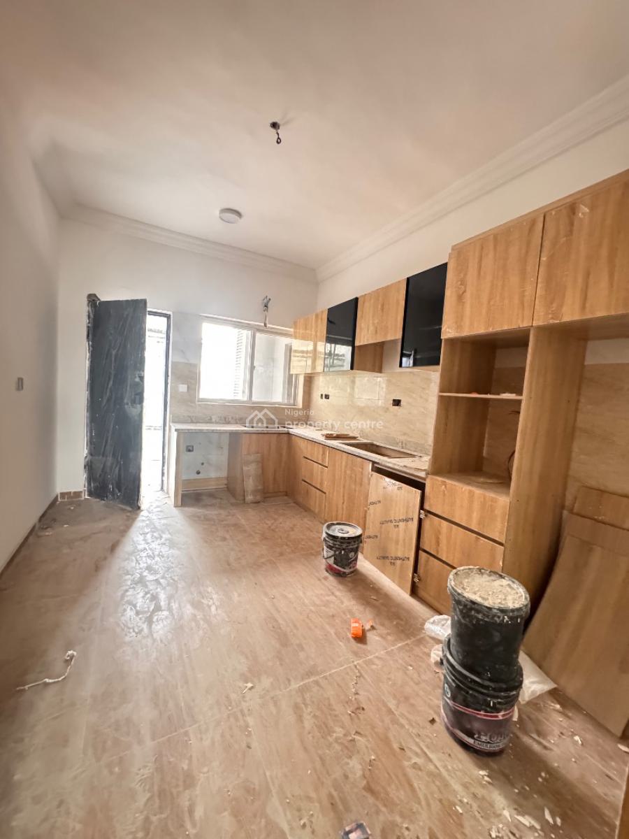 Beautiful Spacious 2 Bedroom All Rooms Ensuite, Lekki Phase 1, Lekki, Lagos, Terraced Duplex for Sale