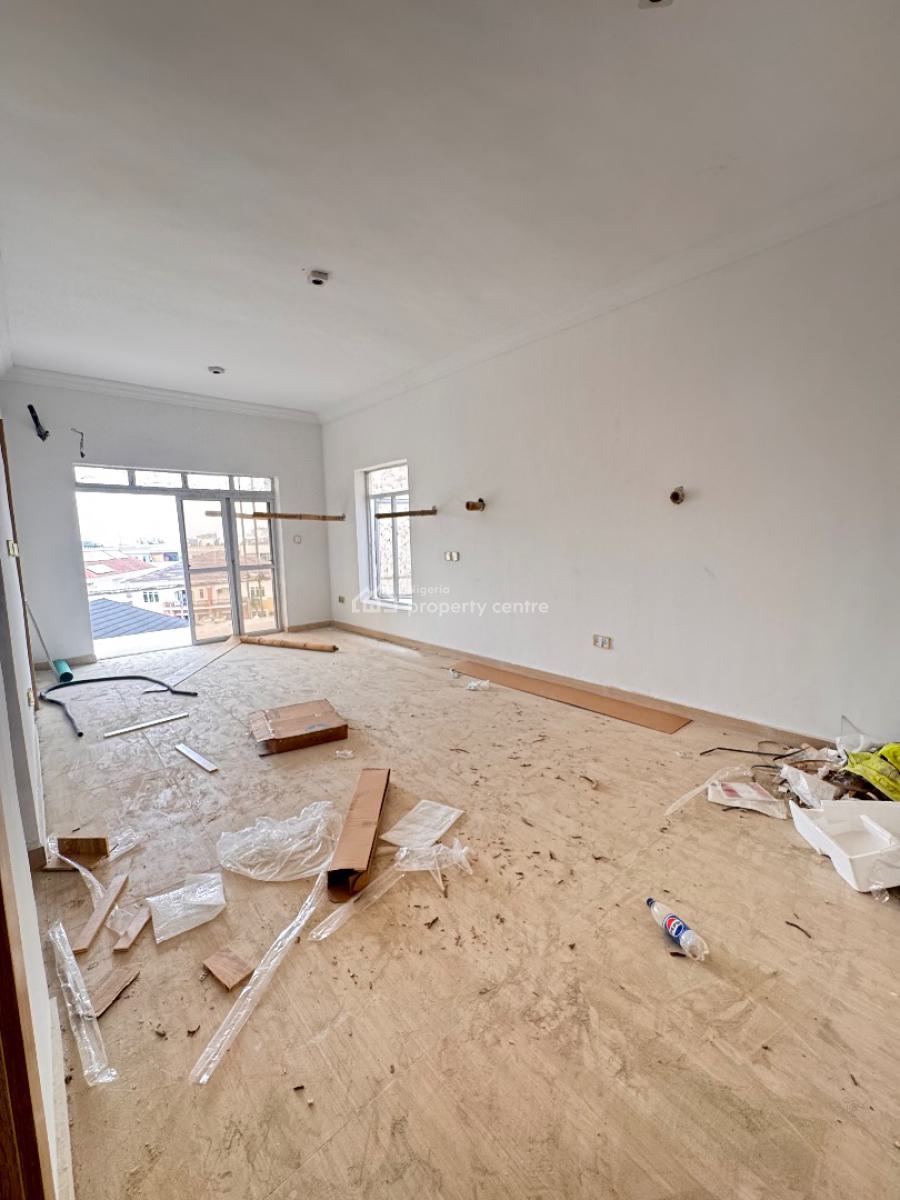 Beautiful Spacious 2 Bedroom All Rooms Ensuite, Lekki Phase 1, Lekki, Lagos, Terraced Duplex for Sale