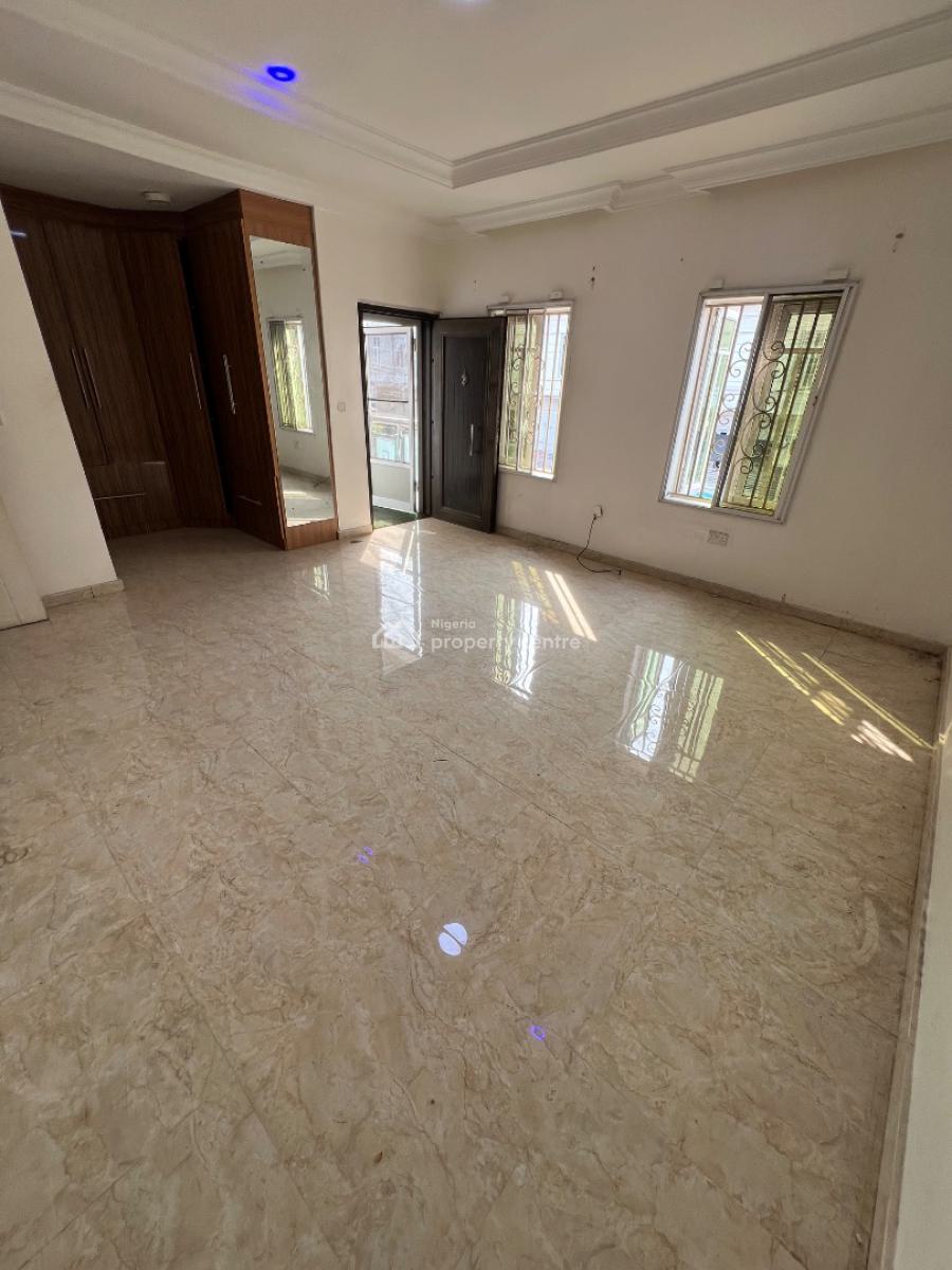 Super-clean Miniflat with Massive Bedroom, Osapa London Estate, Osapa, Lekki, Lagos, Mini Flat (room and Parlour) for Rent