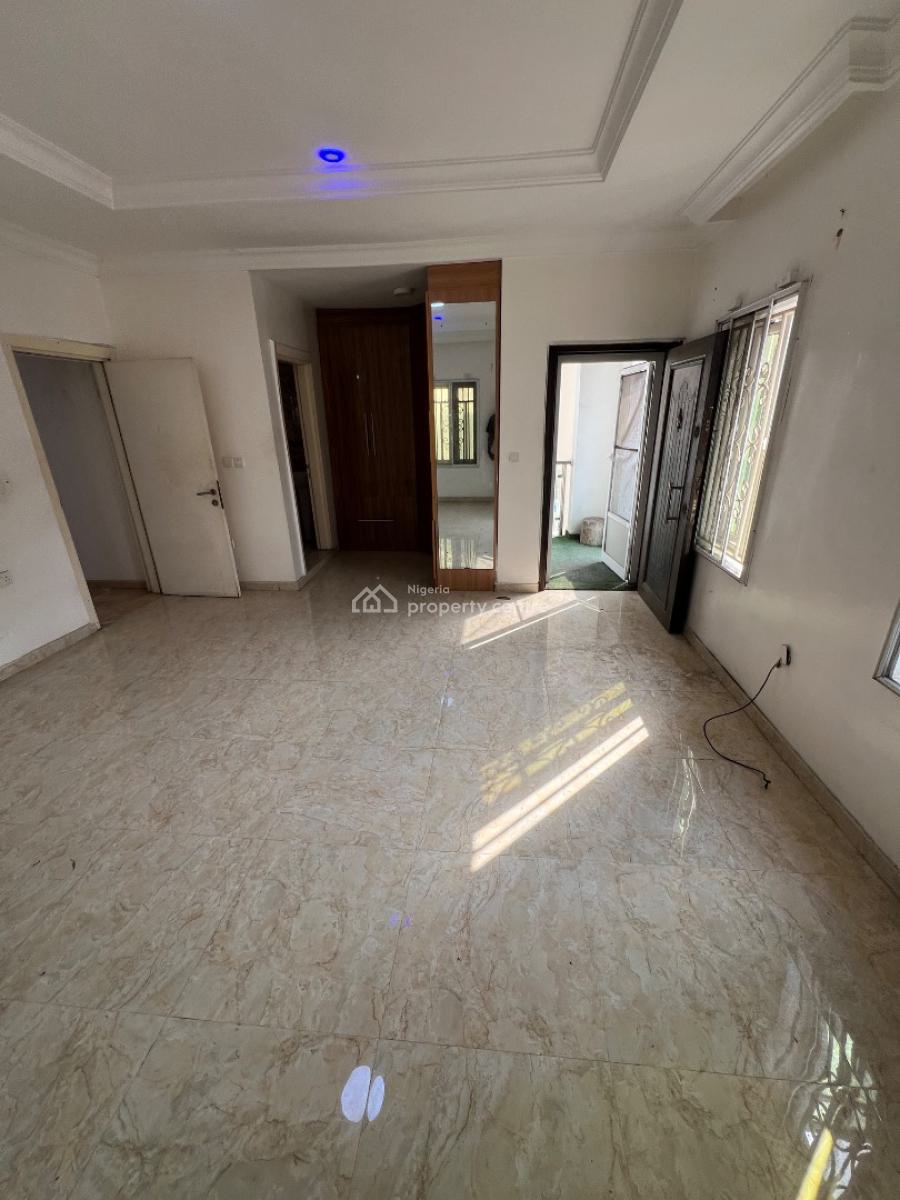 Super-clean Miniflat with Massive Bedroom, Osapa London Estate, Osapa, Lekki, Lagos, Mini Flat (room and Parlour) for Rent
