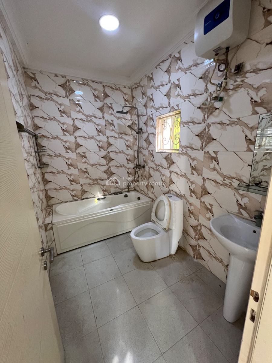Super-clean Miniflat with Massive Bedroom, Osapa London Estate, Osapa, Lekki, Lagos, Mini Flat (room and Parlour) for Rent