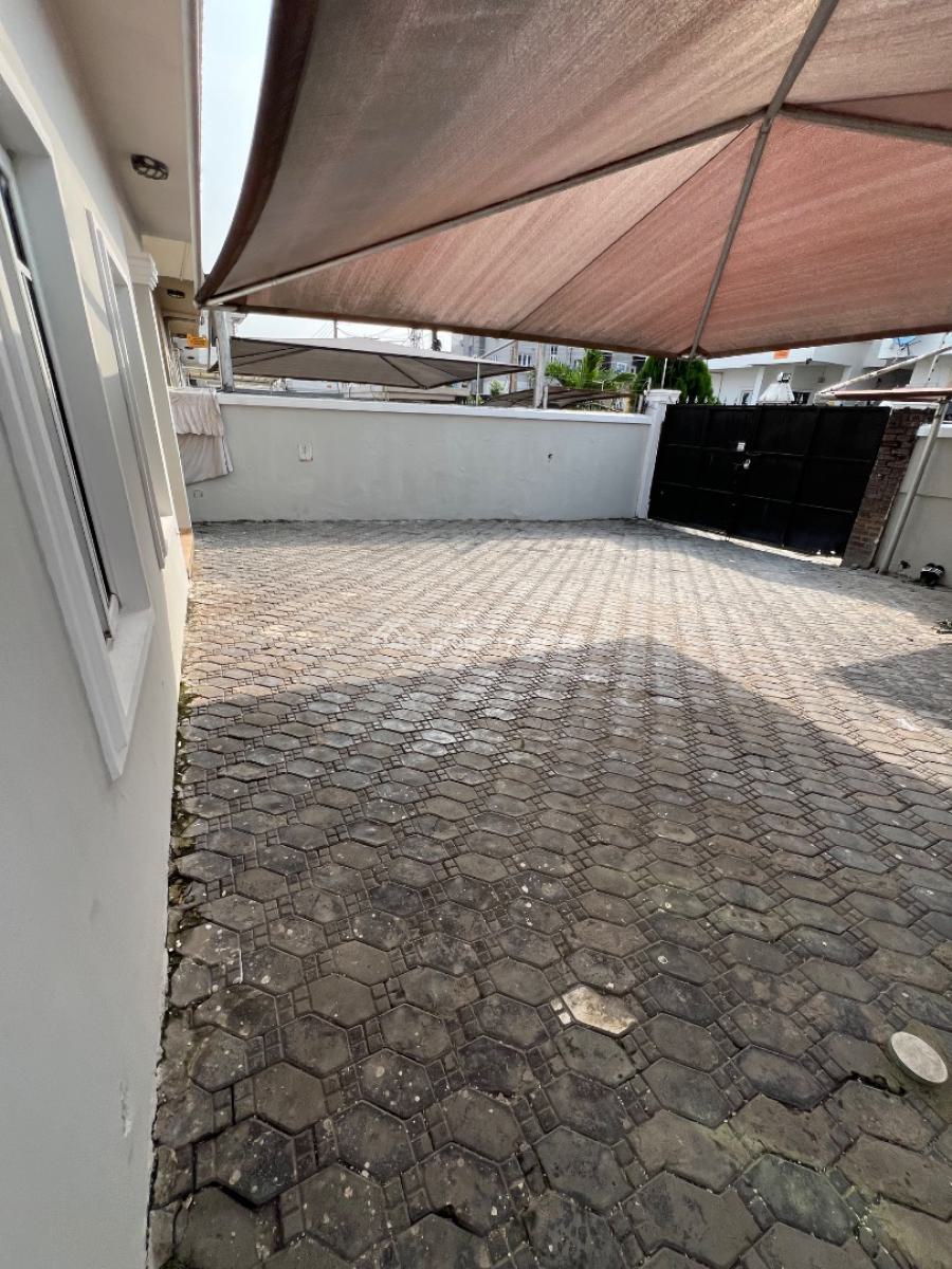 Super-clean Miniflat with Massive Bedroom, Osapa London Estate, Osapa, Lekki, Lagos, Mini Flat (room and Parlour) for Rent