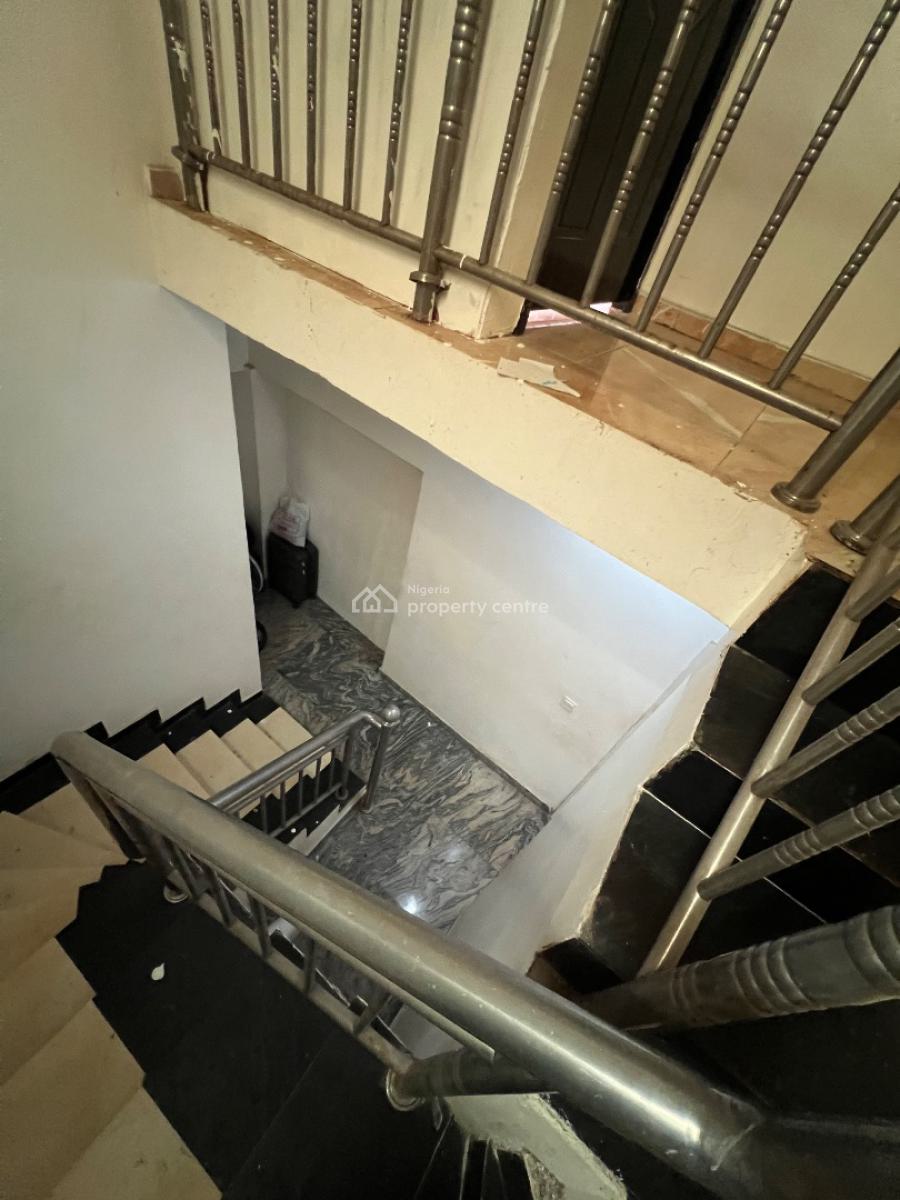 Super-clean Miniflat with Massive Bedroom, Osapa London Estate, Osapa, Lekki, Lagos, Mini Flat (room and Parlour) for Rent