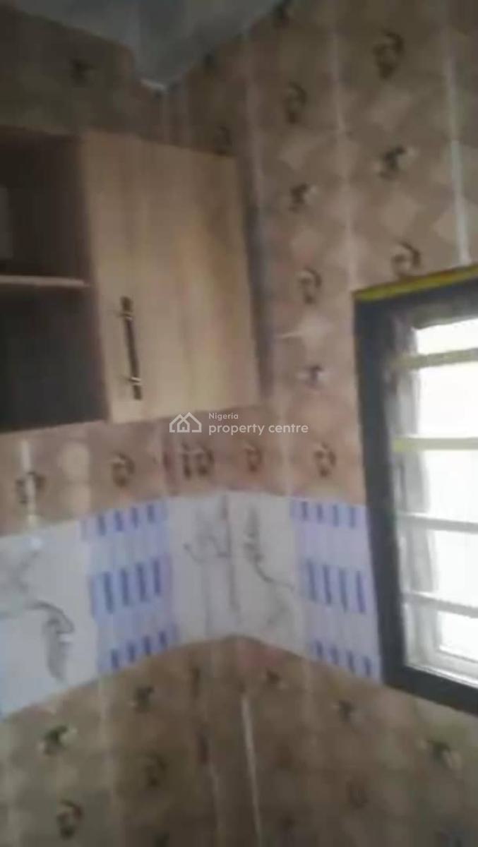 Lovely 2 Bedroom Flat, Mende, Maryland, Lagos, Flat / Apartment for Rent