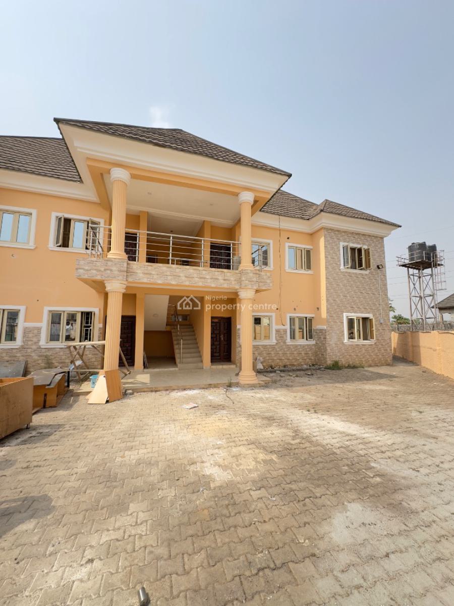 Neatly Revamped 2 Bedroom Flat, Gaduwa, Gaduwa, Abuja, Flat / Apartment for Rent
