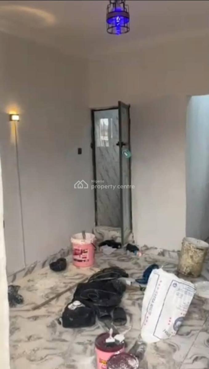 Lovely Sweet Room Self Contain, Off Finbar Rd, Akoka, Yaba, Lagos, Self Contain (single Rooms) for Rent