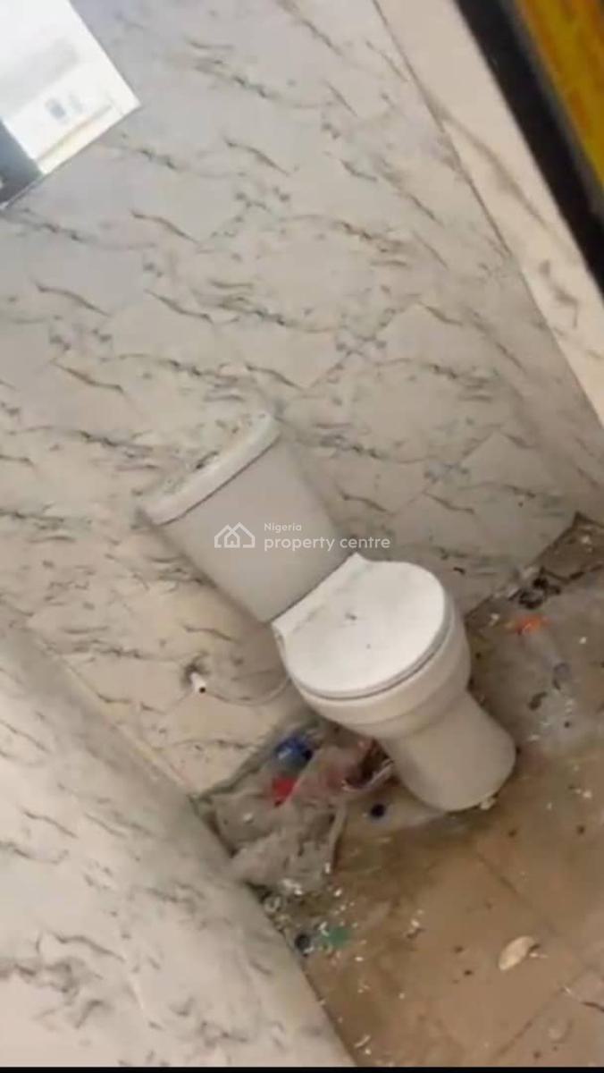 Lovely Sweet Room Self Contain, Off Finbar Rd, Akoka, Yaba, Lagos, Self Contain (single Rooms) for Rent