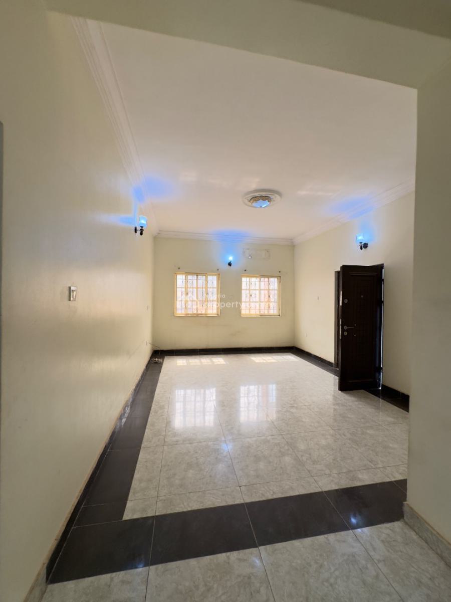 Newly Vacated 2 Bedroom Flat, Gaduwa, Gaduwa, Abuja, Flat / Apartment for Rent