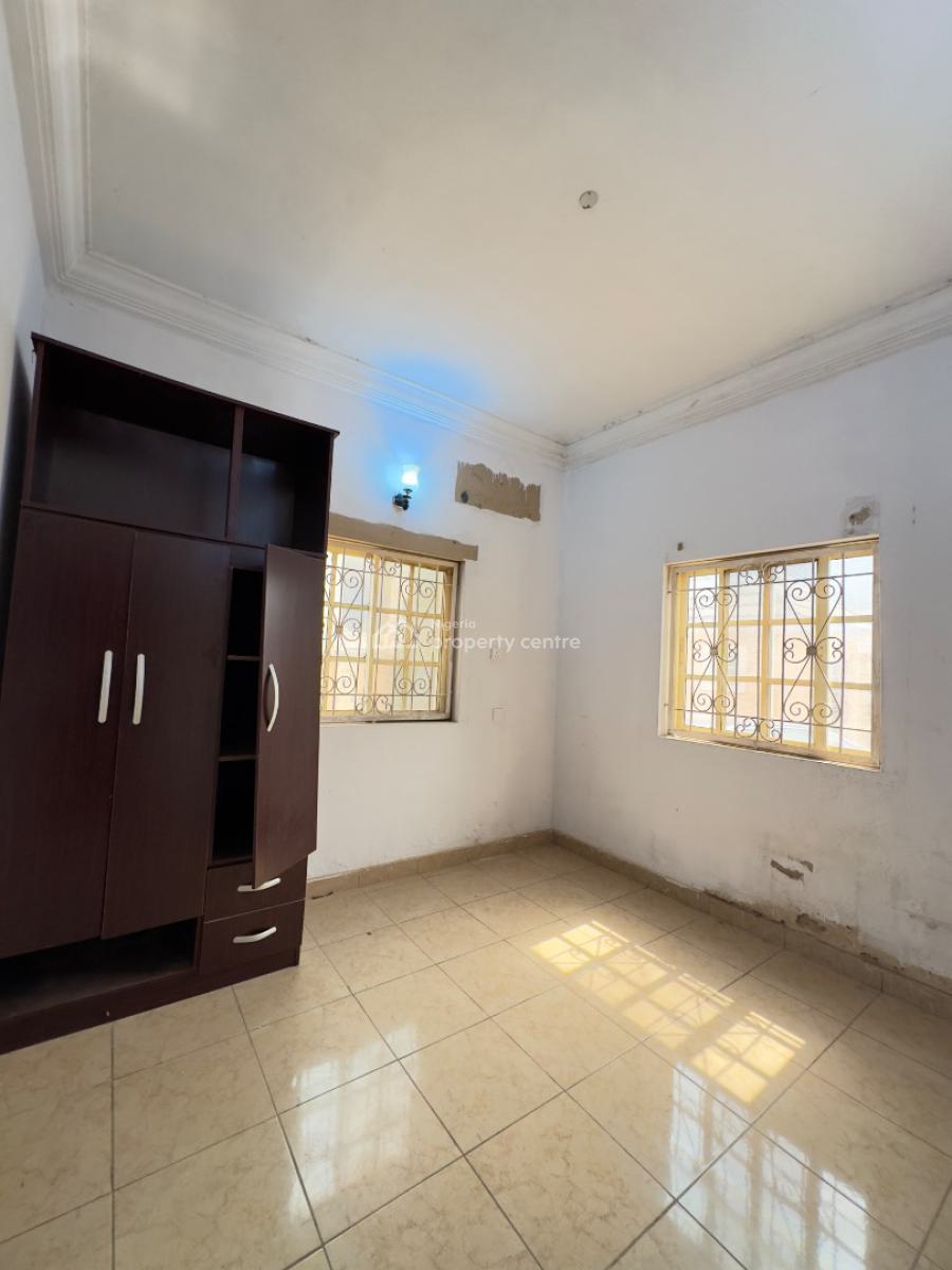 Newly Vacated 2 Bedroom Flat, Gaduwa, Gaduwa, Abuja, Flat / Apartment for Rent