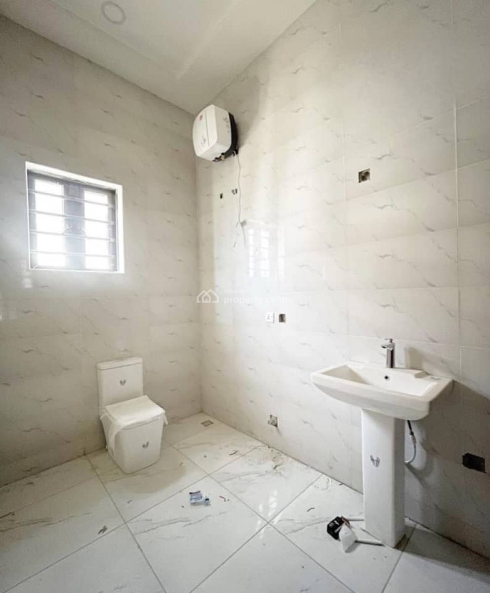 a Semi Masters Room in a Shared Apartment, Orchid, Lekki, Lagos, Flat / Apartment for Rent