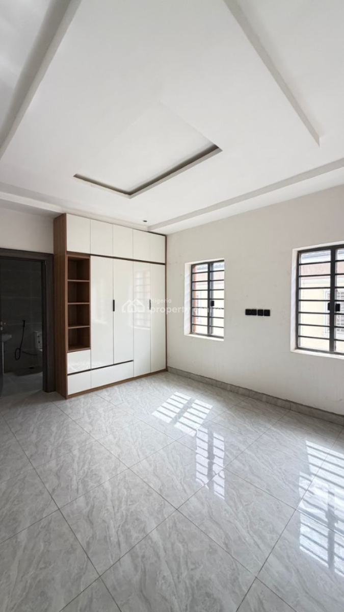 4 Bedroom Semi Detached Duplex, Lugbe District, Abuja, Semi-detached Duplex for Sale