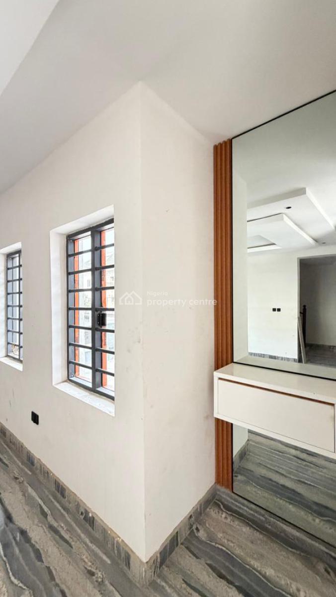 4 Bedroom Semi Detached Duplex, Lugbe District, Abuja, Semi-detached Duplex for Sale