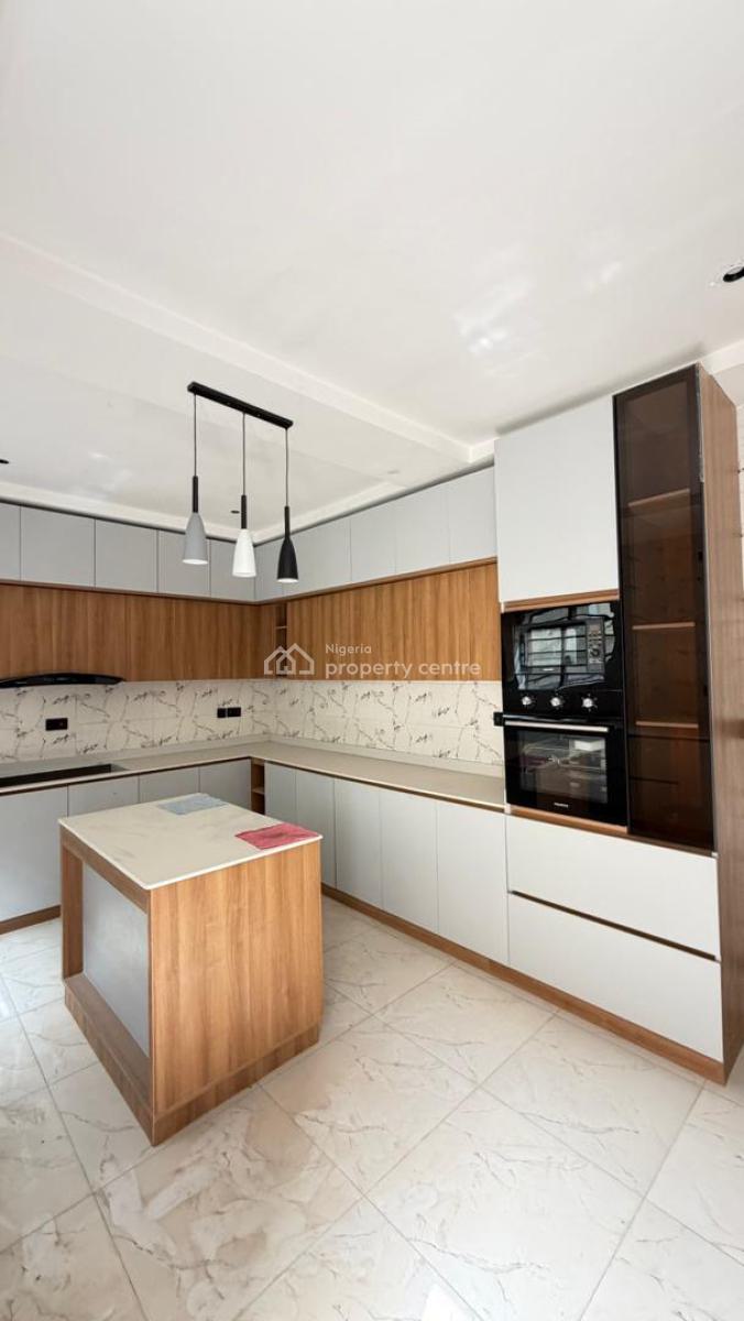 4 Bedroom Semi Detached Duplex, Lugbe District, Abuja, Semi-detached Duplex for Sale