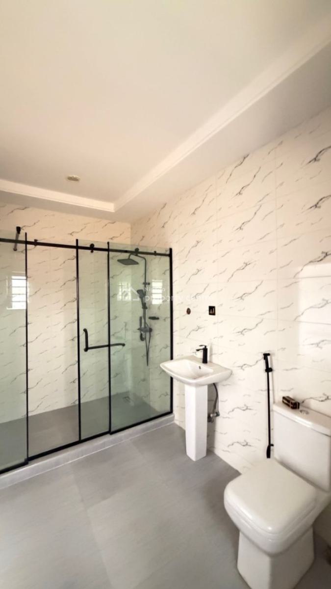 4 Bedroom Semi Detached Duplex, Lugbe District, Abuja, Semi-detached Duplex for Sale