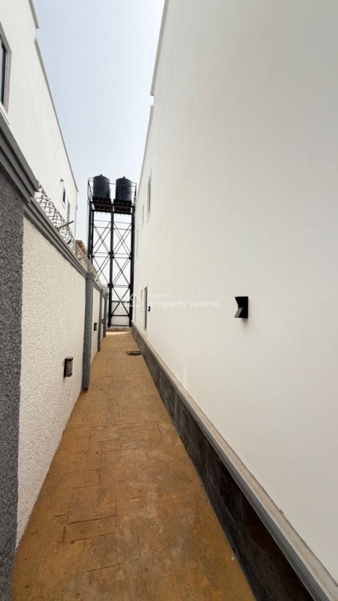 4 Bedroom Semi Detached Duplex, Lugbe District, Abuja, Semi-detached Duplex for Sale