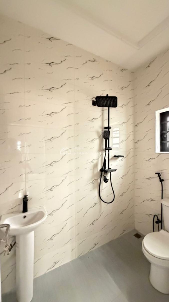 4 Bedroom Semi Detached Duplex, Lugbe District, Abuja, Semi-detached Duplex for Sale