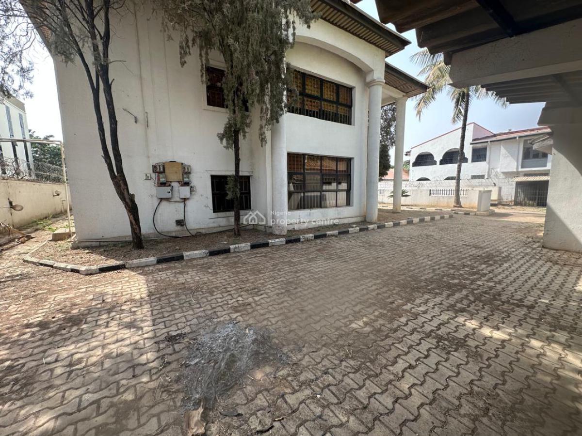 Serviced 2 Units 4 Bedrooms,4 Units of 3 Bedroom,6 Units of 1room Bq, Garki Area 11. Strategic Location, Garki, Abuja, Flat / Apartment for Rent