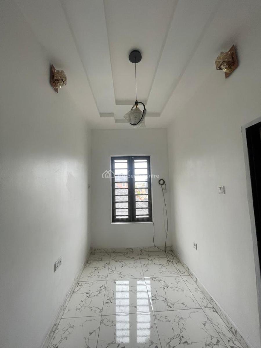 Artic 2 Bedrooms Flat, Elegushi, Ilasan, Lekki, Lagos, Flat / Apartment for Sale