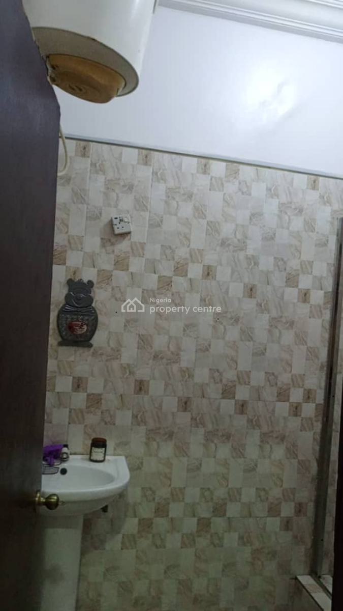 a Room Self-contained, Shares Kitchen., Atlantic View Estate, Alpha Beach Road, New-road Bustop, Igbo Efon, Lekki, Lagos, Self Contain (single Rooms) for Rent