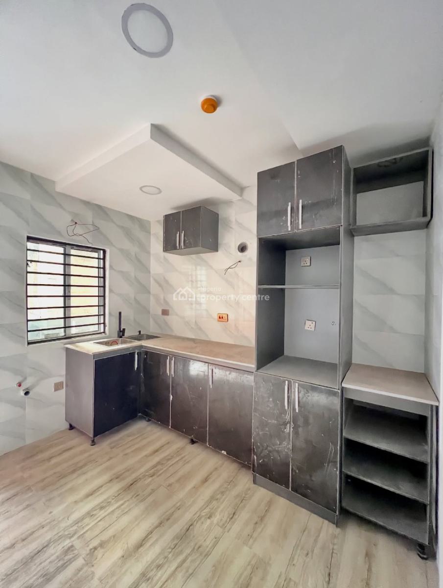 Fully Serviced 2 Bedroom Apartment with Pool and Elevator, 2 Bedroom Apartments for Sale, Lekki Phase 1, Lekki, Lagos, Block of Flats for Sale