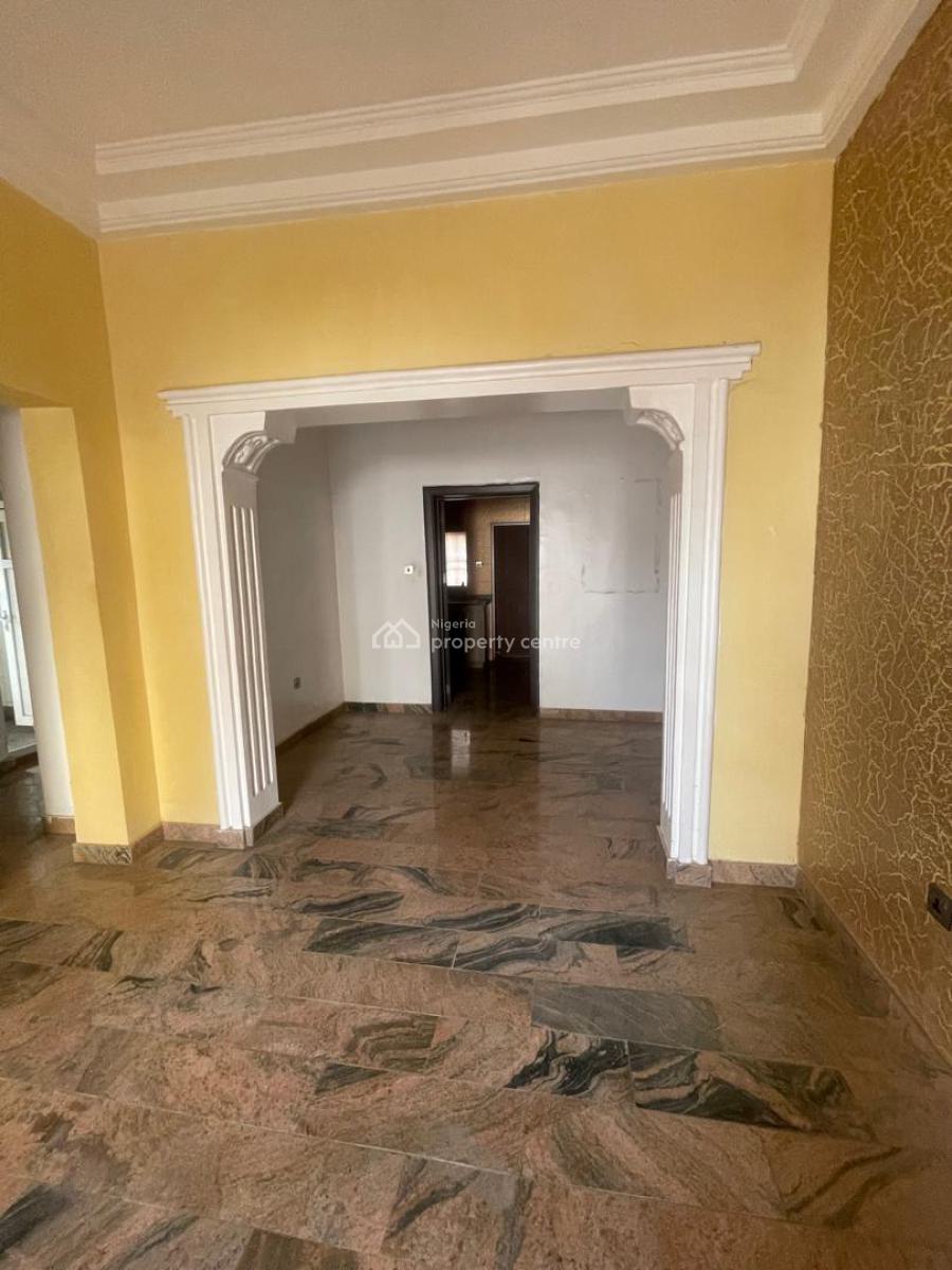 Standard 2 Bedroom Apartment on a Tarred Road, Jahi, Abuja, Flat / Apartment for Rent