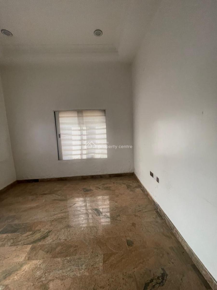 Standard 2 Bedroom Apartment on a Tarred Road, Jahi, Abuja, Flat / Apartment for Rent