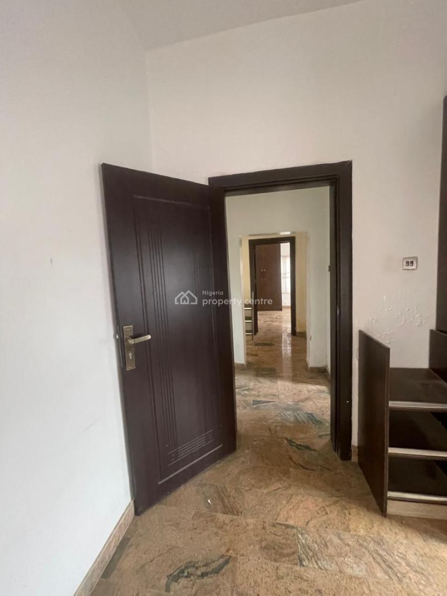 Standard 2 Bedroom Apartment on a Tarred Road, Jahi, Abuja, Flat / Apartment for Rent
