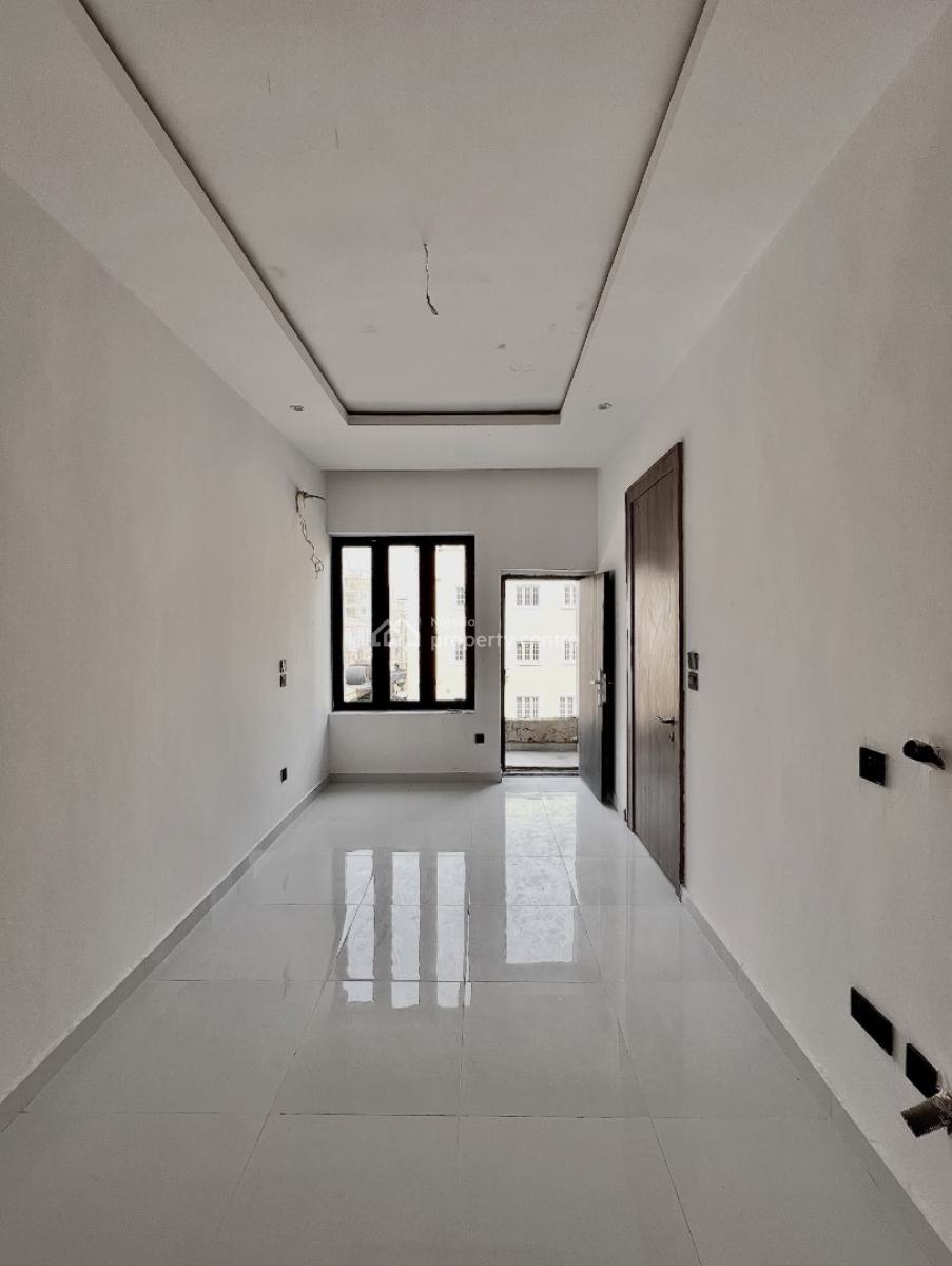 Serviced 2 & 3 Bedroom Apartments with Elevator and Pool, 2 & 3 Bedroom Apartments for Sale, Lekki Phase 1, Lekki, Lagos, Flat / Apartment for Sale