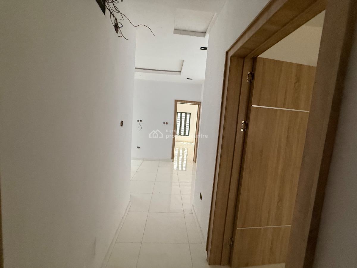 Brand New 4 Bedroom Semi Detached Duplex with Bq for Distress, Ologolo Lekki, Ologolo, Lekki, Lagos, Semi-detached Duplex for Sale