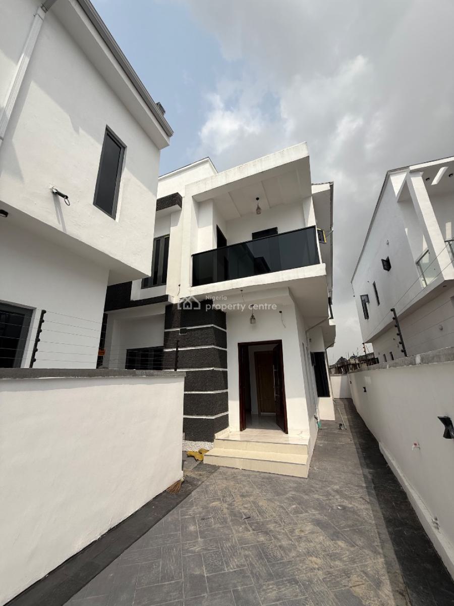 Brand New 4 Bedroom Semi Detached Duplex with Bq for Distress, Ologolo Lekki, Ologolo, Lekki, Lagos, Semi-detached Duplex for Sale