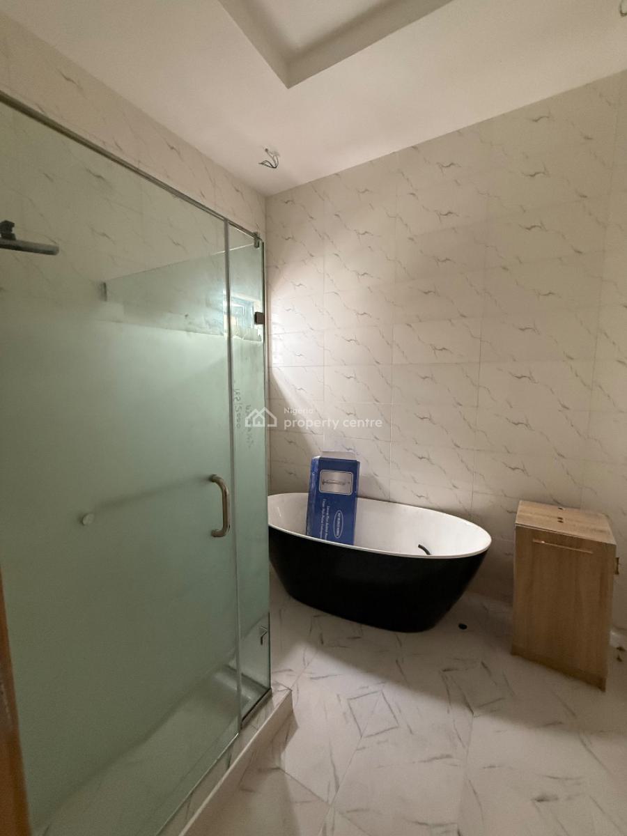 Brand New 4 Bedroom Semi Detached Duplex with Bq for Distress, Ologolo Lekki, Ologolo, Lekki, Lagos, Semi-detached Duplex for Sale