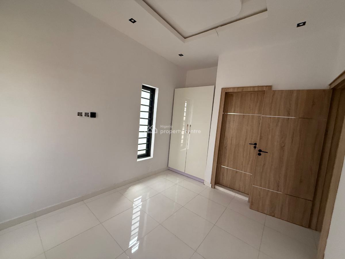 Brand New 4 Bedroom Semi Detached Duplex with Bq for Distress, Ologolo Lekki, Ologolo, Lekki, Lagos, Semi-detached Duplex for Sale