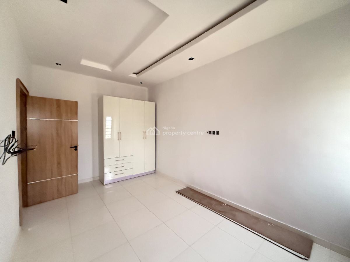 Brand New 4 Bedroom Semi Detached Duplex with Bq for Distress, Ologolo Lekki, Ologolo, Lekki, Lagos, Semi-detached Duplex for Sale